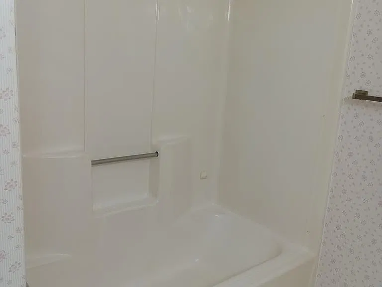 2243 Oakgrove Cir — Photo 33