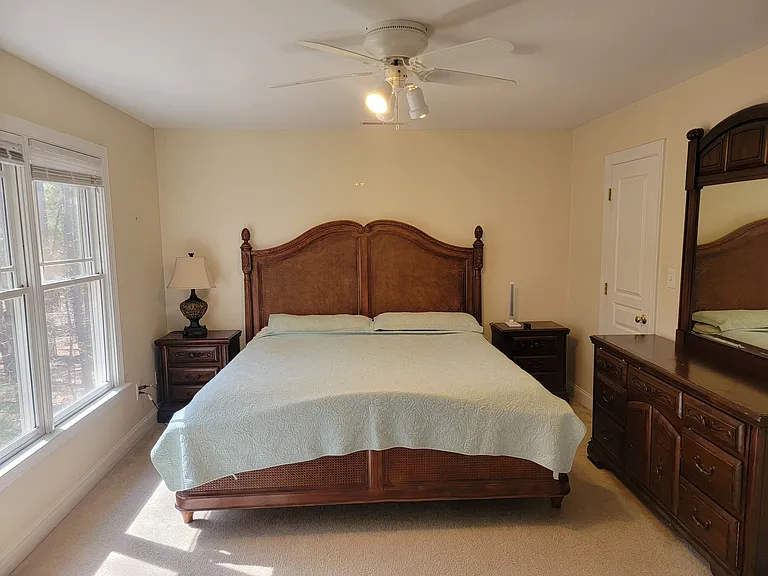 318 Charleston Ln — Photo 12