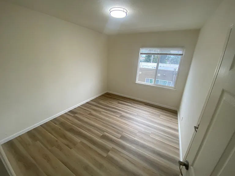 3520 Brighton Ave #C — Photo 9