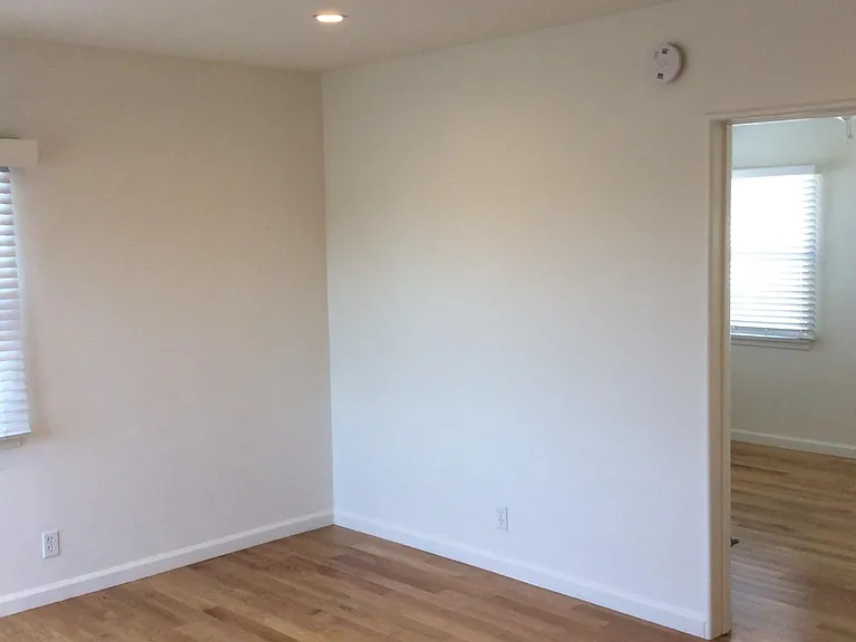 2315 Ocean Park Blvd #D — Photo 6