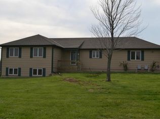 21810 S Waverly Rd, Spring Hill, KS 66083