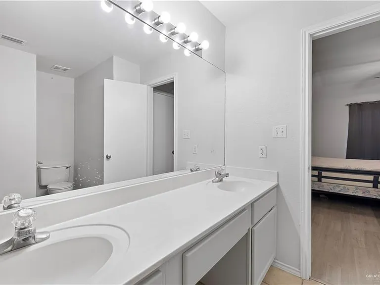 508 Pacific Ave — Photo 16
