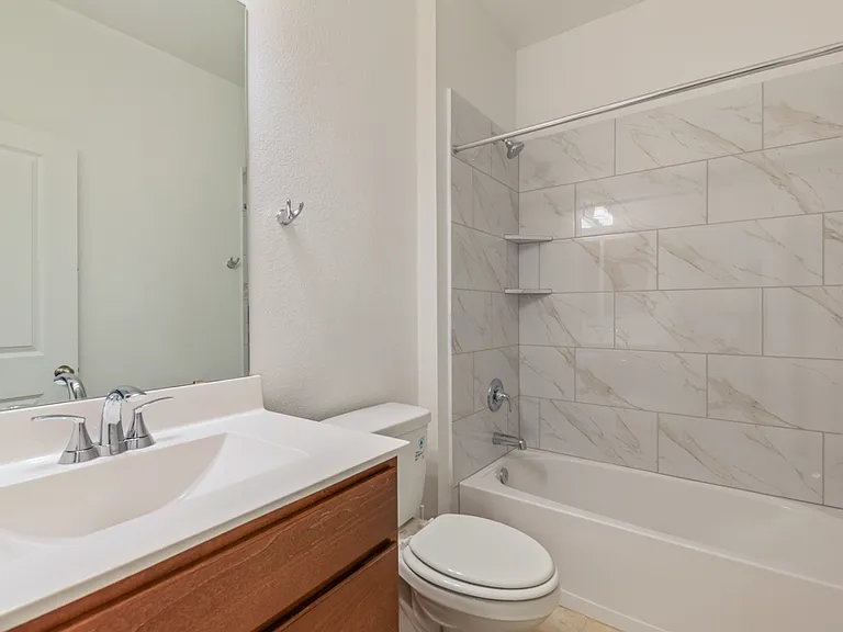 15515 Electra Cir — Photo 11