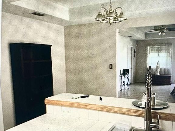 4th image of 313 Chico Blvd