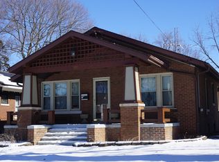 1003 Victoria St, Antioch, IL 60002