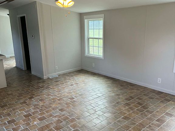 3rd image of 4219 Southern Oaks Rd