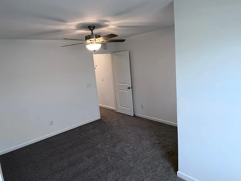 187 Royal Star Way — Photo 17