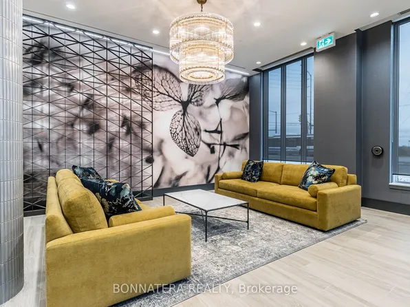 10 Lagerfeld Dr, Brampton, ON