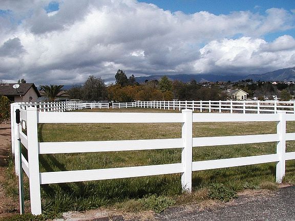 Arena sized turn out