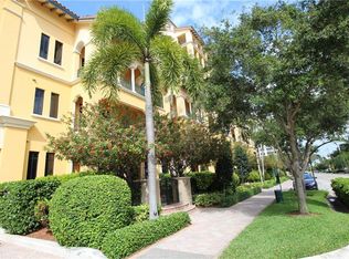 200 E Palmetto Park Rd #TOWNHOUSE 5, Boca Raton, FL 33432
