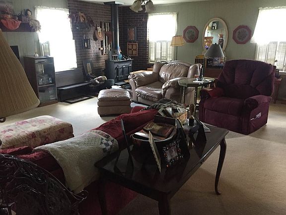2nd image of 161 Hillview Dr