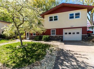 1217 Debra Ln, Madison, WI 53704