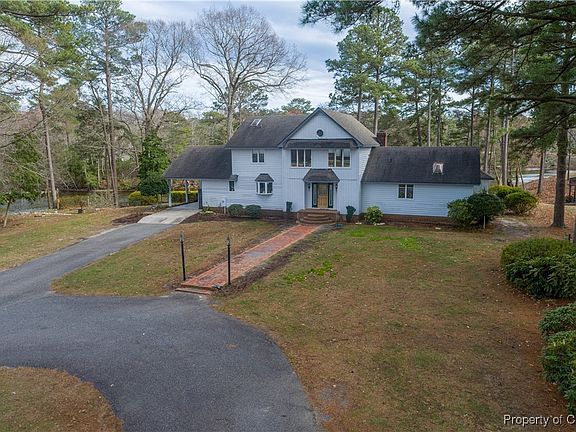5th image of 381 Moores Creek Dr