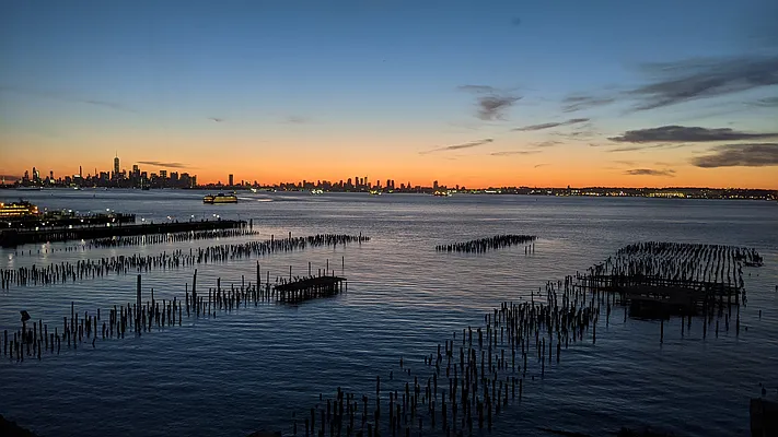 Sold by R New York | media 30