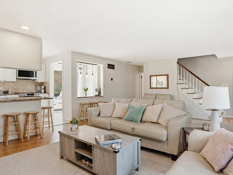 2 Old Mill Ln — Photo 10