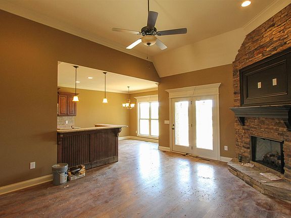 4th image of 321 Ironwood Cir #70