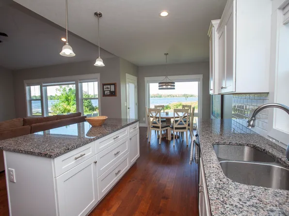 503 Lake St, Elk Rapids, MI 49629