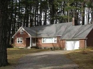 234 Pinewood Dr, Schenectady, NY 12303