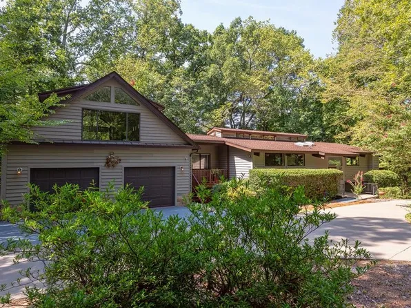 14 Harvey Pl, Durham, NC 27705