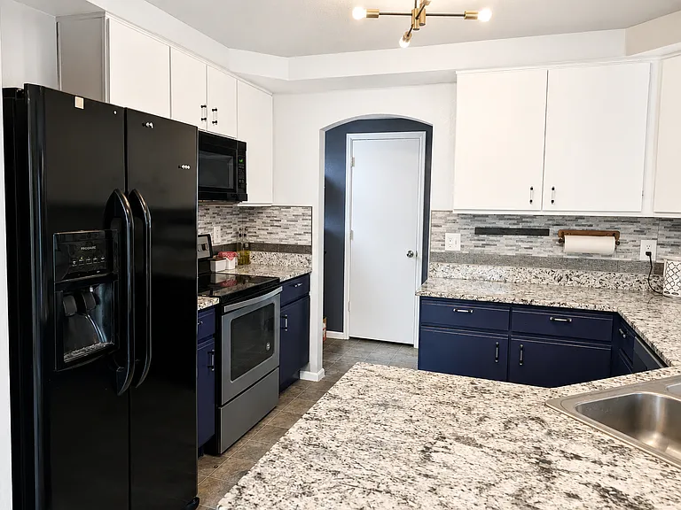 20764 E 39th Ave — Photo 10