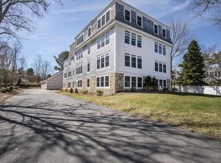 324 Front St UNIT 1, Marion, MA 02738