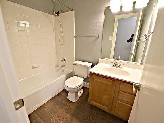 4th image of 2109 Sage Canyon Dr