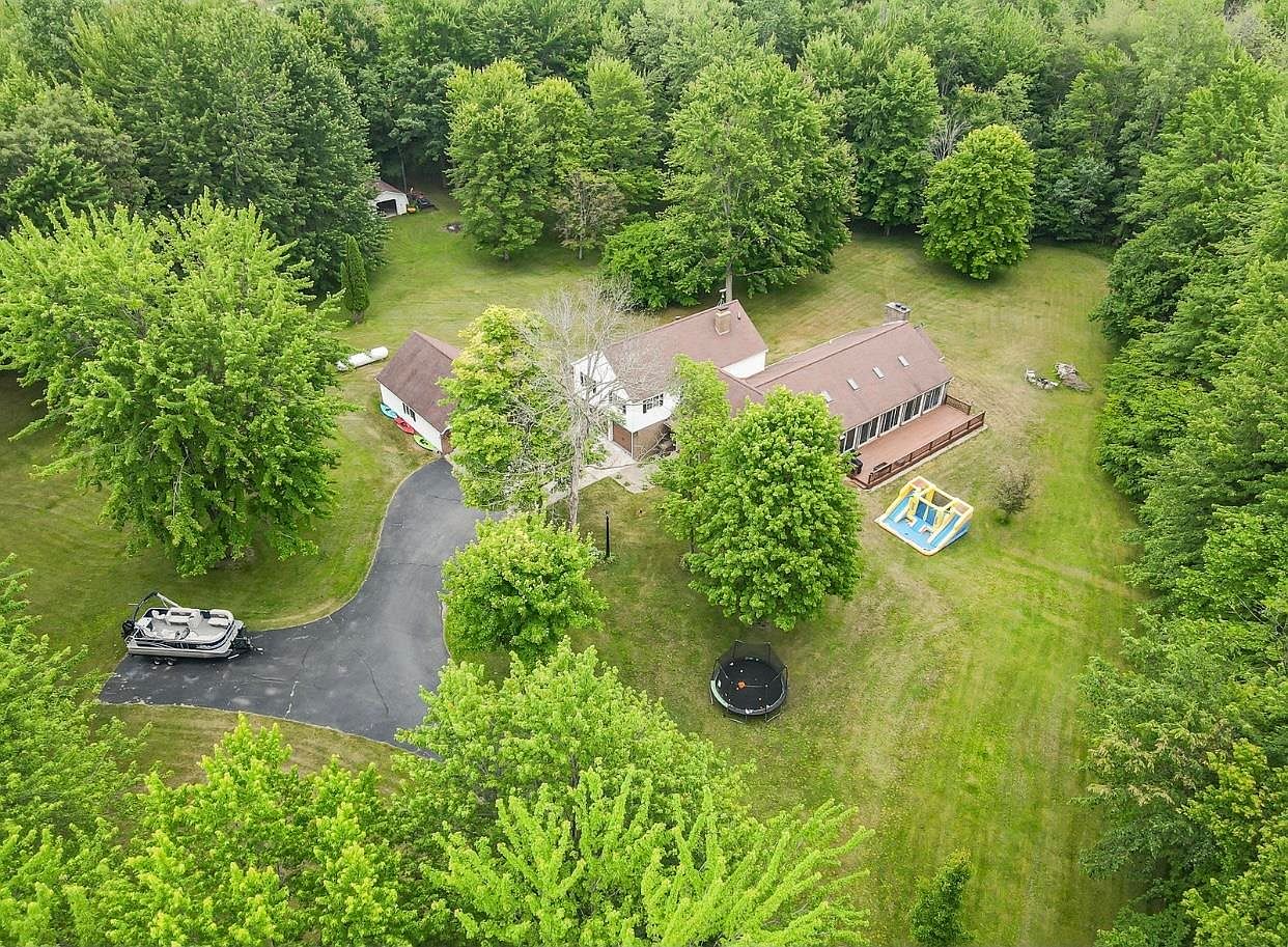 2430 Kaiser Rd, Pinconning, MI 48650 MLS 50113352 Zillow