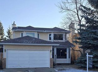 78 N Sandringham Way NW, Calgary, AB T3K 3V7