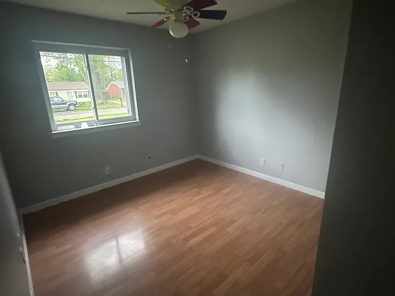 4908 Red Fern Rd — Photo 3