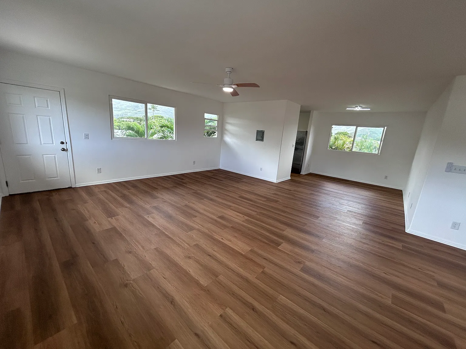 4 bed, 1800 sqft, $6,500 — Photo 2