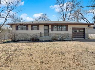 480 Myrtle Dr, Florissant, MO 63031