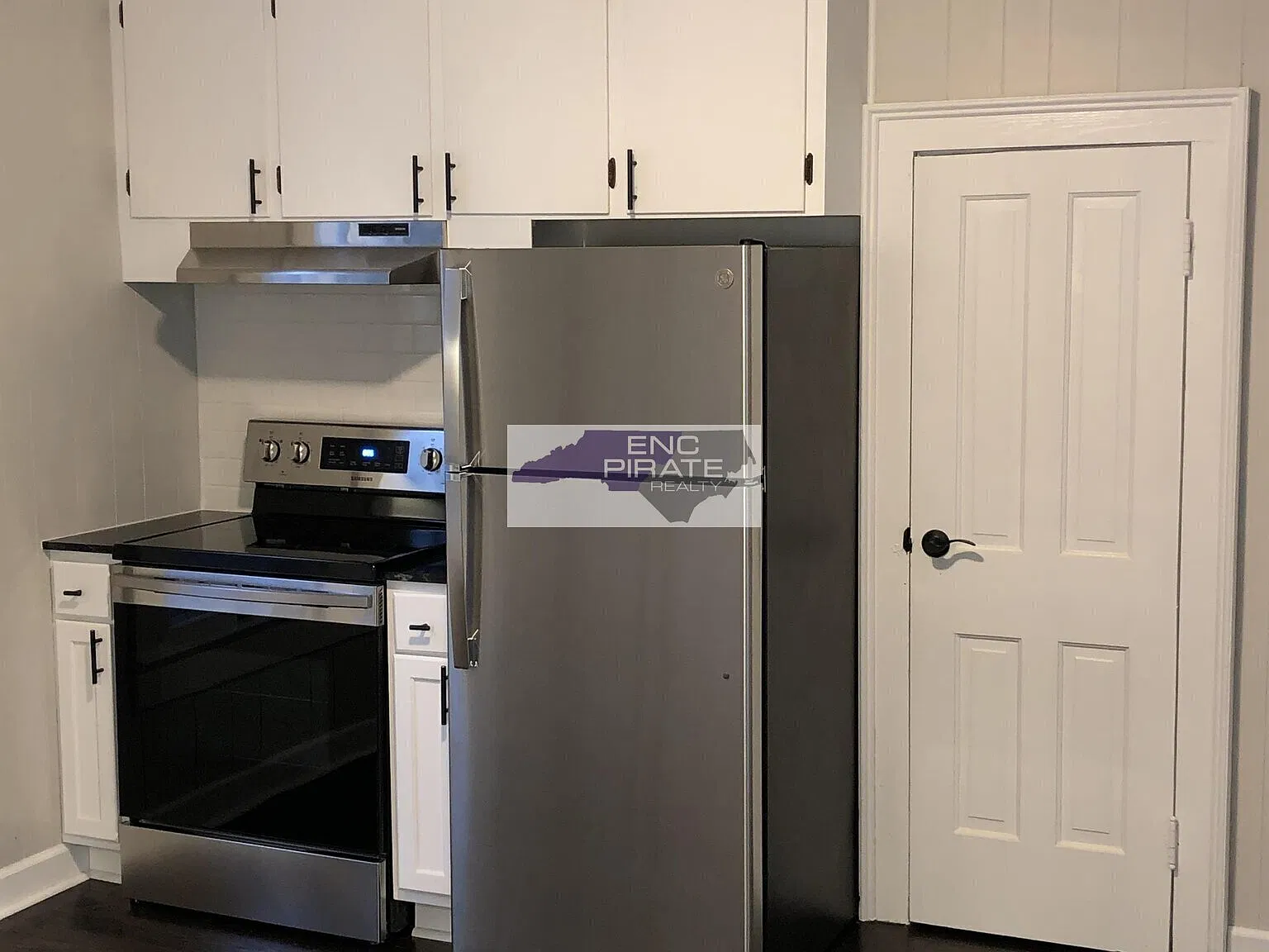 2 bed, $850 — Photo 2