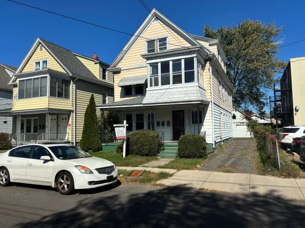 21 Gorham Ave #2, Hamden, CT 06514