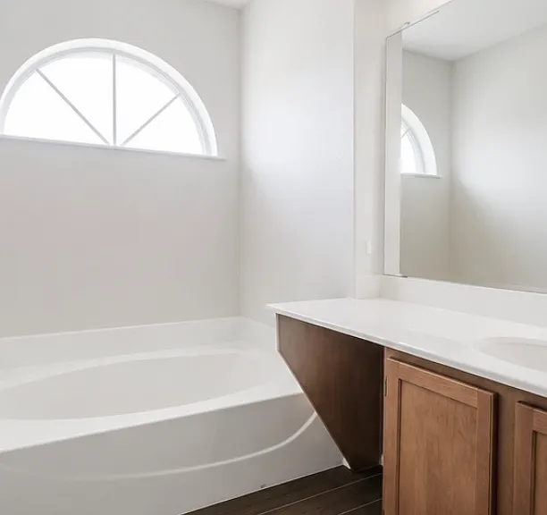 2852 Saint Johns Ave — Photo 10
