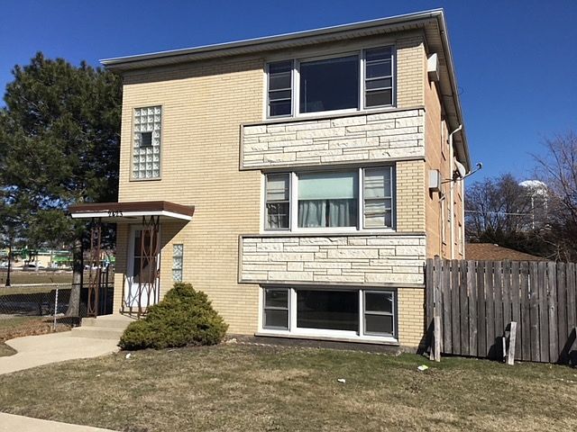 1st image of 2423 N 75th Ct