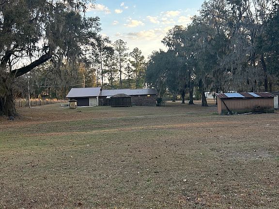 2nd image of 223 SE Rhett Pl