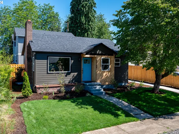 6415 SE Tibbetts St Unit A, Portland, OR 97206