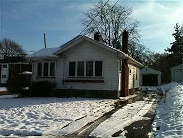 1769 S Heights Ave photo 1