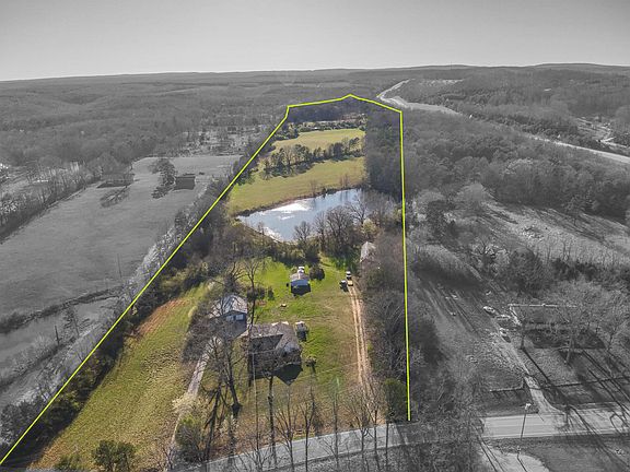 2nd image of 12733 Jones Gap Rd