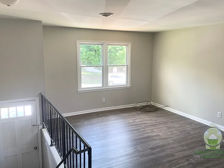 310 Devonwood Ct — Photo 4
