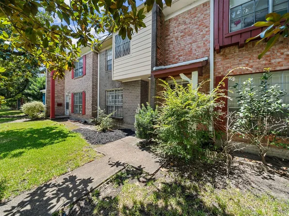 8216 Fondren Rd #8216, Houston, TX 77074