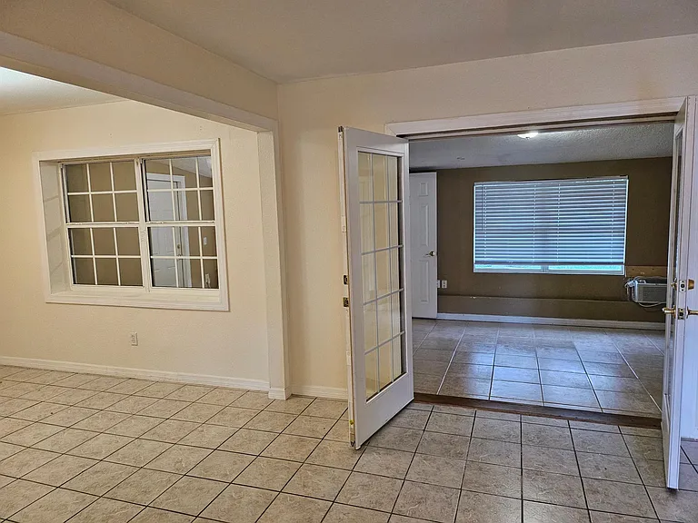 6640 Pot O Gold Ln — Photo 4