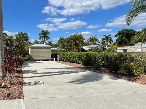 10327 Prairie Iris Trl, Fort Myers, FL 33905
