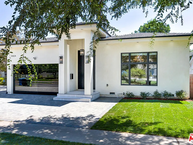 13424 Margate St — Photo 2