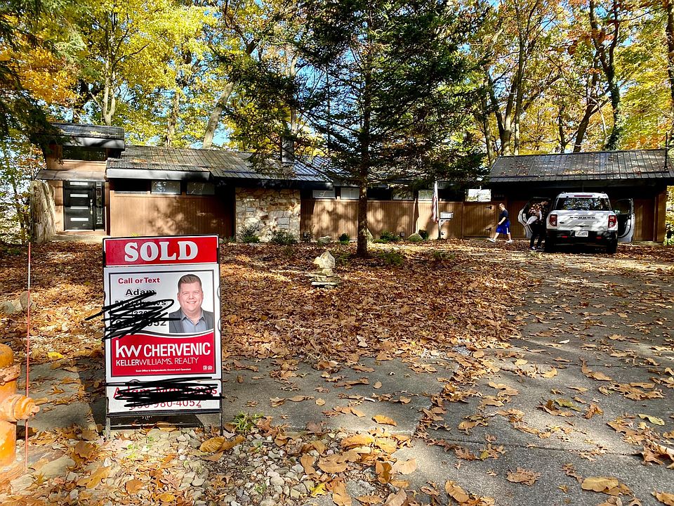 1st image of 2034 Chestnut Hill Dr