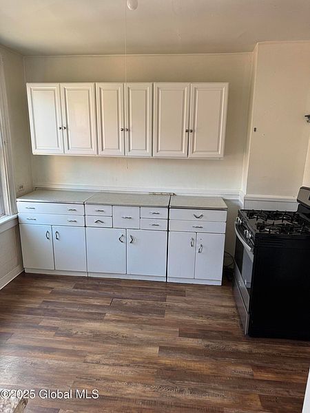 2nd image of 152 Dove Street