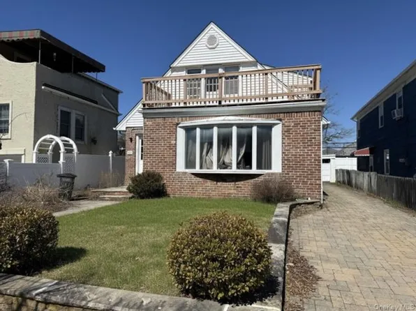 525 E Olive St, Long Beach, NY 11561