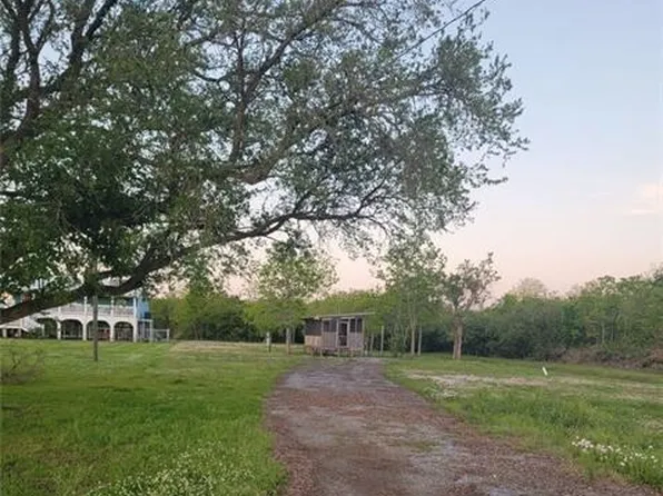 326 Buras River Rd, Buras, LA 70041