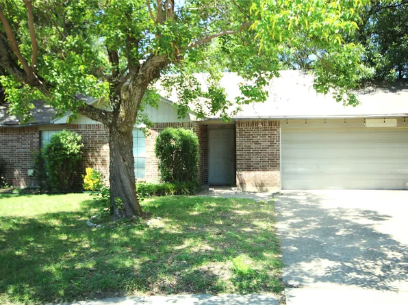 109 Australia Ct, Glenn Heights, TX 75154