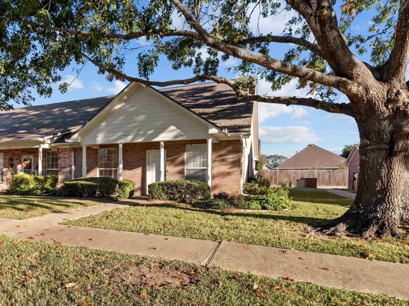 1926 Hollylake Cir, Tyler, TX 75703